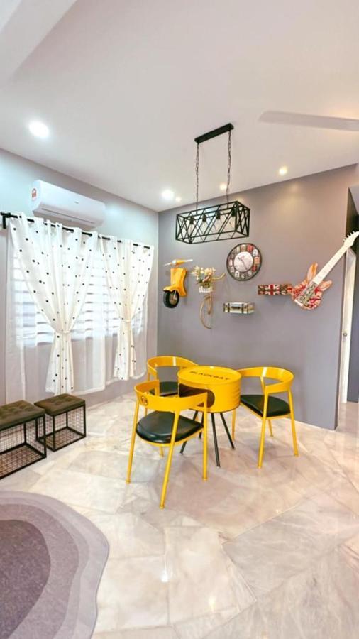 Bonjour Homestay Sungai Pelek Екстериор снимка